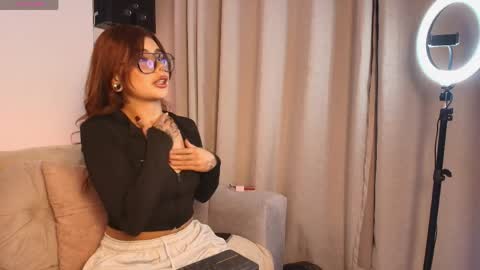 josephine   independent model    online show from April 9, 2026, 8:09 am