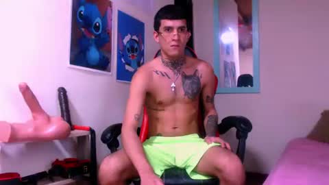 josue_linares online show from March 14, 2026, 7:19 pm