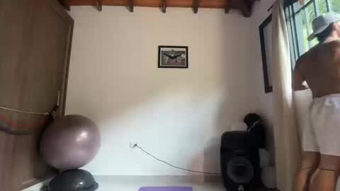 Im Jouliano online show from March 16, 2026, 10:14 pm