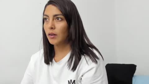 Snapshot of joyaoscura55 chatting on February 4, 2025, 11:06 pm sofiaparker8 online show from February 4, 2025, 11:06 pm