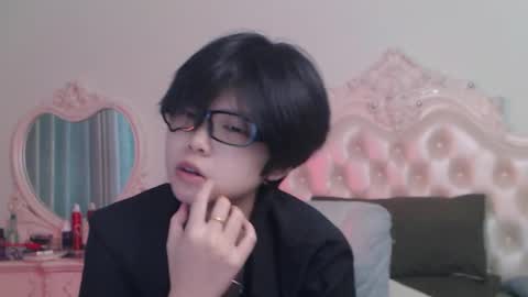 joycekay online show from April 12, 2026, 1:54 am