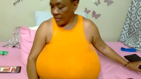 Snapshot of joycemando chatting on January 27, 2025, 6:52 pm DairyQueen online show from January 27, 2025, 6:52 pm