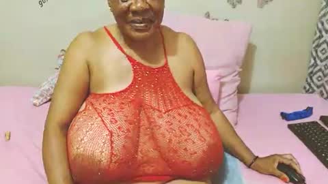 Snapshot of joycemando chatting on February 14, 2025, 4:31 pm DairyQueen online show from February 14, 2025, 4:31 pm