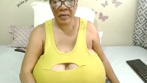 Snapshot of joycemando chatting on February 16, 2025, 1:27 pm DairyQueen online show from February 16, 2025, 1:27 pm