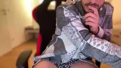 joyfulleyes online show from November 13, 2025, 3:33 pm