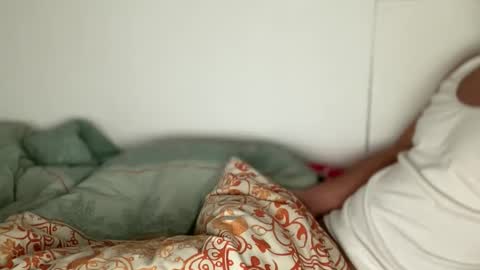 joyfulleyes online show from December 3, 2025, 10:24 am