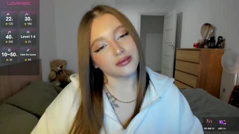 Julia and Julia online show from February 4, 2025, 2:32 pm