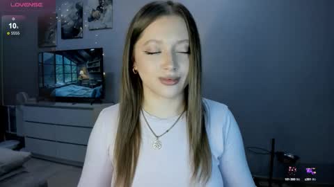 Julia and Julia online show from October 12, 2025, 7:02 pm