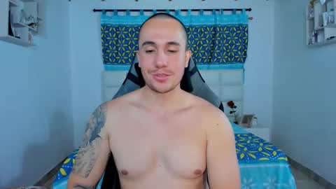 Snapshot of juan__jimenez chatting on February 13, 2025, 10:22 pm Juan online show from February 13, 2025, 10:22 pm