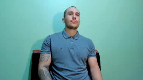 Snapshot of juan__jimenez chatting on February 18, 2025, 8:16 am Juan online show from February 18, 2025, 8:16 am