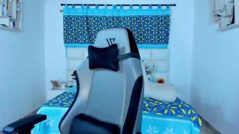 Snapshot of juan__jimenez chatting on February 21, 2025, 11:43 pm Juan online show from February 21, 2025, 11:43 pm