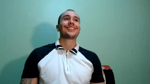 Snapshot of juan__jimenez chatting on February 23, 2025, 9:44 am Juan online show from February 23, 2025, 9:44 am