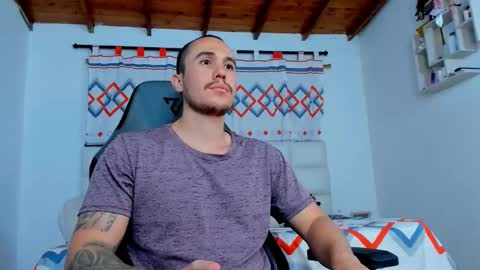 Snapshot of juan__jimenez chatting on March 7, 2025, 7:08 am Juan online show from March 7, 2025, 7:08 am