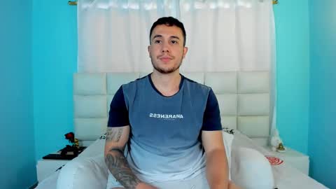 Snapshot of juan__jimenez chatting on September 17, 2025, 8:21 pm Juan online show from September 17, 2025, 8:21 pm