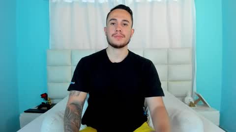 Snapshot of juan__jimenez chatting on October 9, 2025, 7:45 pm Juan online show from October 9, 2025, 7:45 pm