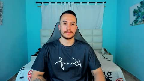 Snapshot of juan__jimenez chatting on February 1, 2026, 1:48 am Juan online show from February 1, 2026, 1:48 am