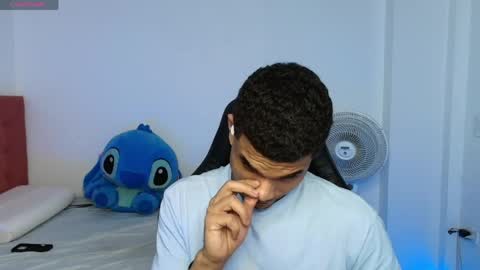 juan_gomez_1 online show from May 5, 2026, 12:18 am