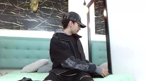 JUAN JOSE online show from January 13, 2026, 3:01 am