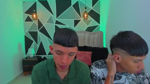 JuanSteven online show from November 14, 2025, 4:11 am