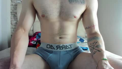 Snapshot of juan_prior chatting on January 17, 2025, 1:35 pm JUAN online show from January 17, 2025, 1:35 pm