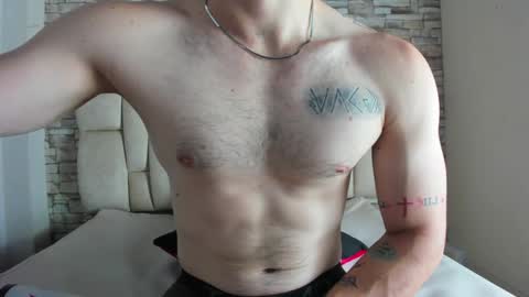 Snapshot of juan_prior chatting on February 4, 2025, 12:44 pm JUAN online show from February 4, 2025, 12:44 pm