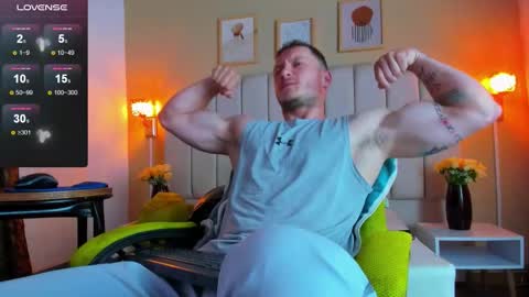 Snapshot of juan_prior chatting on October 16, 2025, 1:45 pm JUAN online show from October 16, 2025, 1:45 pm