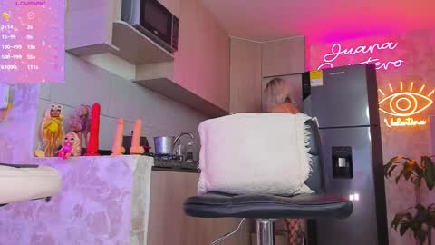 JUANA VALENTINA QUINTERO independent model  ONLY FANS --- Juanaquintero online show from October 29, 2025, 12:29 pm