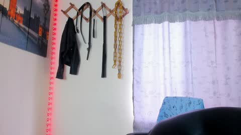 Snapshot of juanbladde chatting on January 7, 2025, 7:49 pm Juan Esteban online show from January 7, 2025, 7:49 pm
