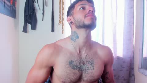 Snapshot of juanbladde chatting on January 12, 2025, 12:55 pm Juan Esteban online show from January 12, 2025, 12:55 pm