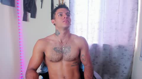 Snapshot of juanbladde chatting on January 14, 2025, 3:57 pm Juan Esteban online show from January 14, 2025, 3:57 pm