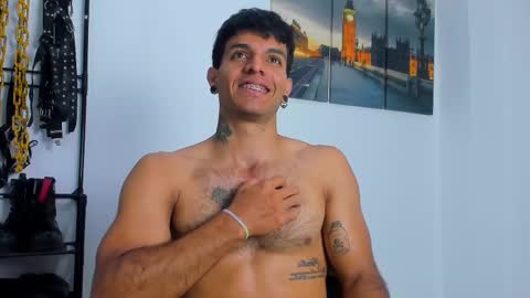 Snapshot of juanbladde chatting on October 10, 2025, 1:32 pm Juan Esteban online show from October 10, 2025, 1:32 pm
