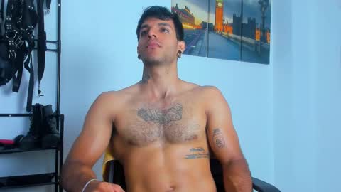 Snapshot of juanbladde chatting on October 15, 2025, 2:44 am Juan Esteban online show from October 15, 2025, 2:44 am