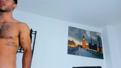 Juan Esteban online show from October 26, 2025, 12:38 am