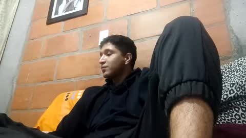 juanc23_371 online show from November 18, 2025, 11:59 pm