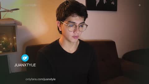 . online show from October 29, 2025, 2:58 am