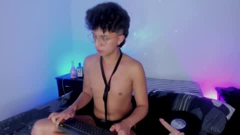 juandaaa__ online show from February 20, 2025, 1:46 am