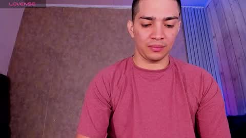 Snapshot of juandiamonds chatting on March 10, 2025, 12:59 pm Juan David online show from March 10, 2025, 12:59 pm