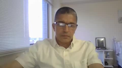 juanearth1 online show from February 16, 2026, 10:28 pm