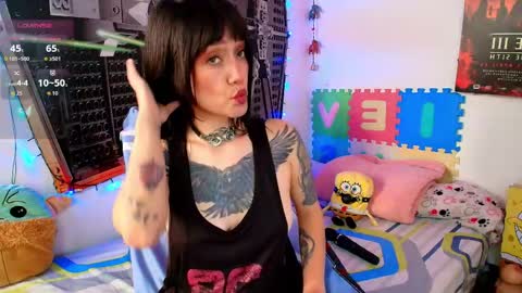 Juanita online show from May 20, 2026, 7:53 pm