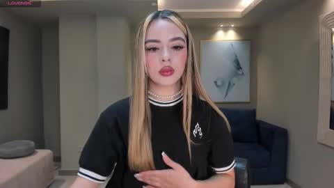 Juanita Clay online show from September 8, 2025, 7:24 pm