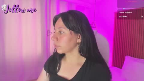 Snapshot of juanitadoll chatting on February 22, 2025, 12:29 pm Juanita online show from February 22, 2025, 12:29 pm