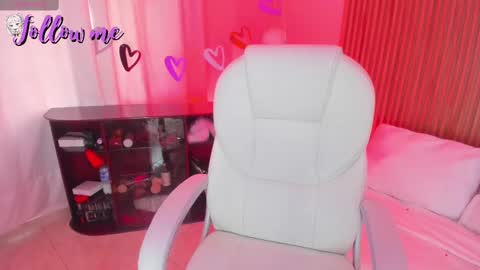 Snapshot of juanitadoll chatting on February 27, 2025, 12:13 pm Juanita online show from February 27, 2025, 12:13 pm