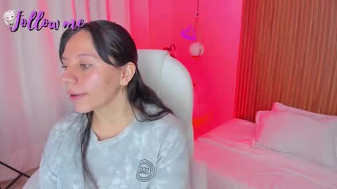 Snapshot of juanitadoll chatting on March 4, 2025, 12:33 pm Juanita online show from March 4, 2025, 12:33 pm