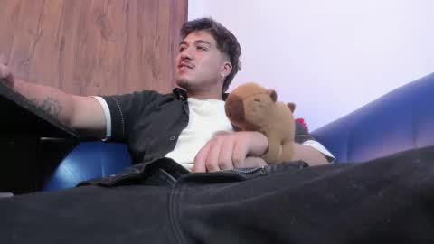 JUAN  online show from February 4, 2026, 5:35 am