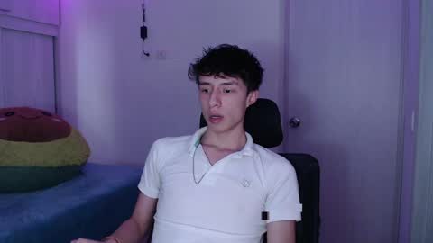 Snapshot of juanmres chatting on April 14, 2026, 9:32 pm juanmres online show from April 14, 2026, 9:32 pm
