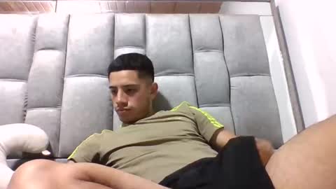 juanperez1999777 online show from September 24, 2025, 3:54 am