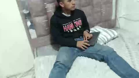 juanperez1999777 online show from September 26, 2025, 11:20 pm