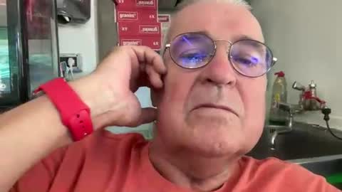 Snapshot of juantricker chatting on July 1, 2026, 11:34 am Juan online show from July 1, 2026, 11:34 am
