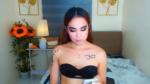 EloiseMoree online show from February 15, 2026, 2:36 pm
