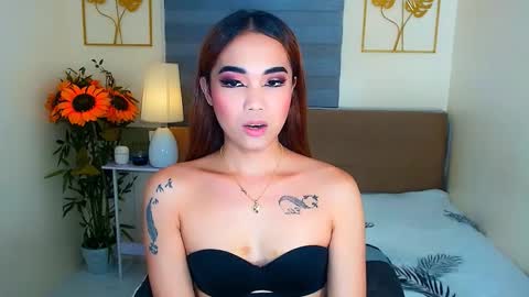 EloiseMoree online show from February 16, 2026, 2:46 pm